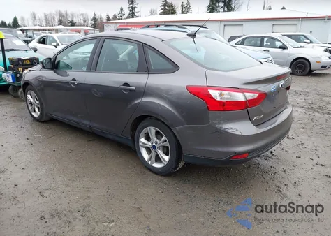 2014 Ford Focus Se z USA, uszkodzony, nr VIN 1FADP3F2XEL391872